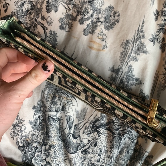 Vintage Hand Purse - Picture 5 of 7